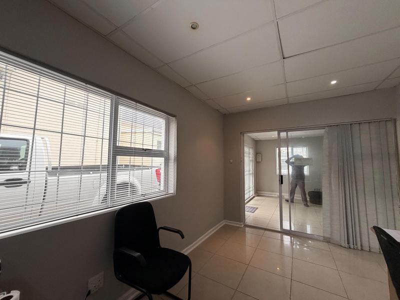 To Let Commercial Property for Rent in Mill Park Eastern Cape